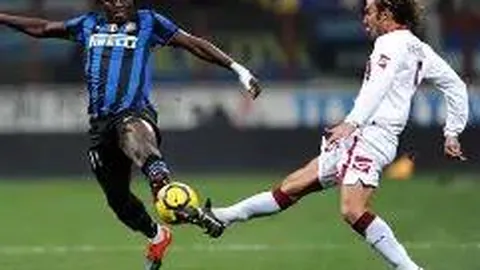 从“每天体育两小时”践行关爱学生心理健康